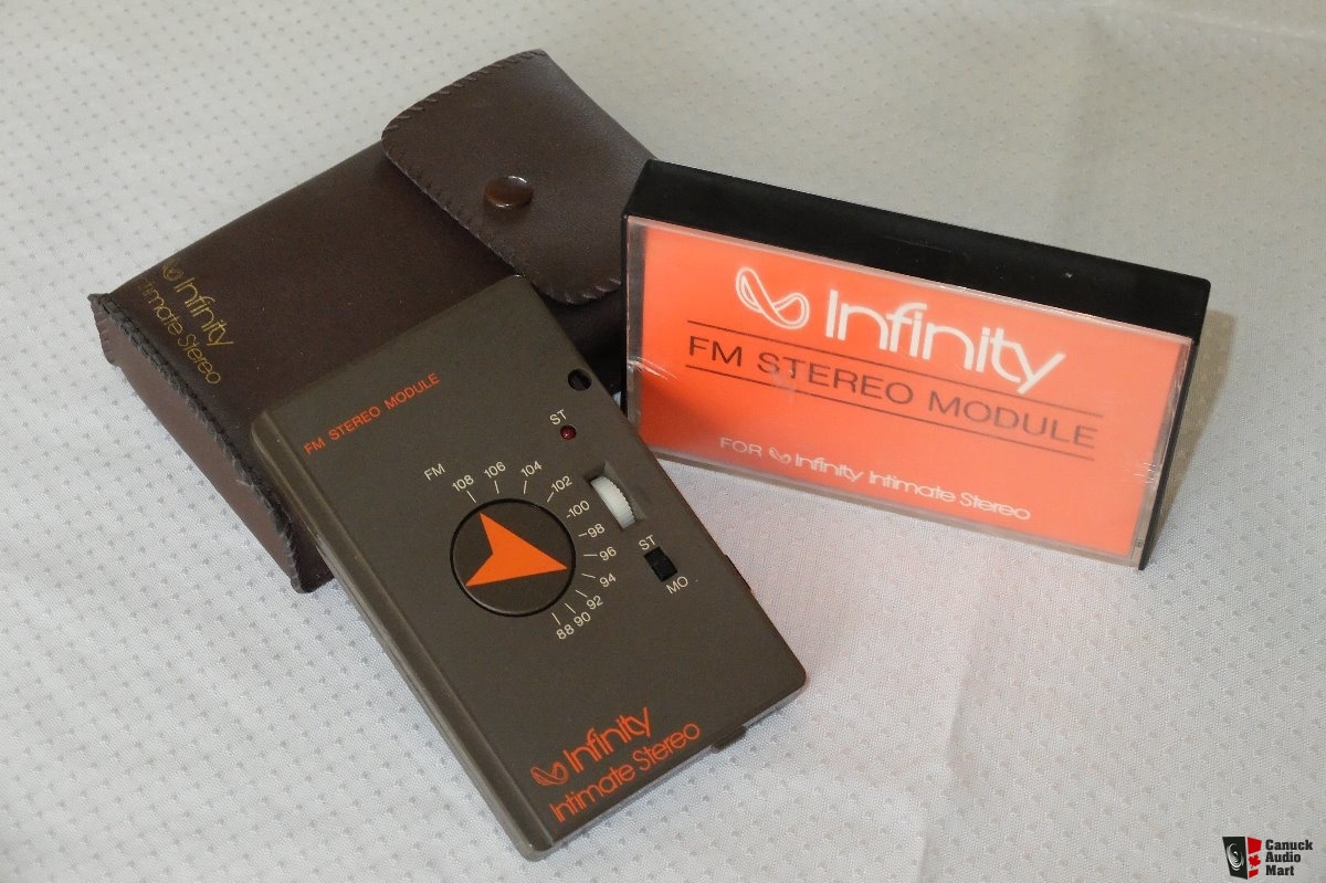1469005-vintage-infinity-intimate-stereo-cassette-player-model-rs002.jpg