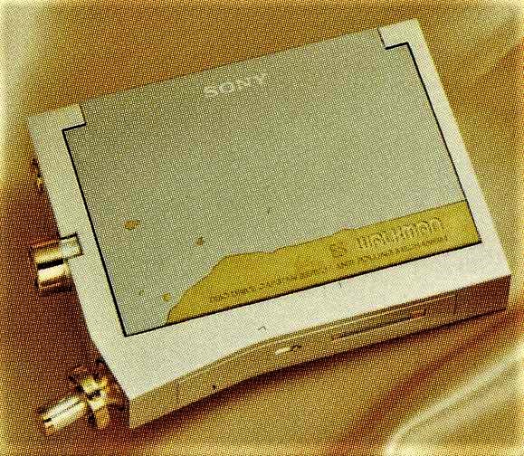 1989-prototype-professional-walkman-1-1enhanced.jpg