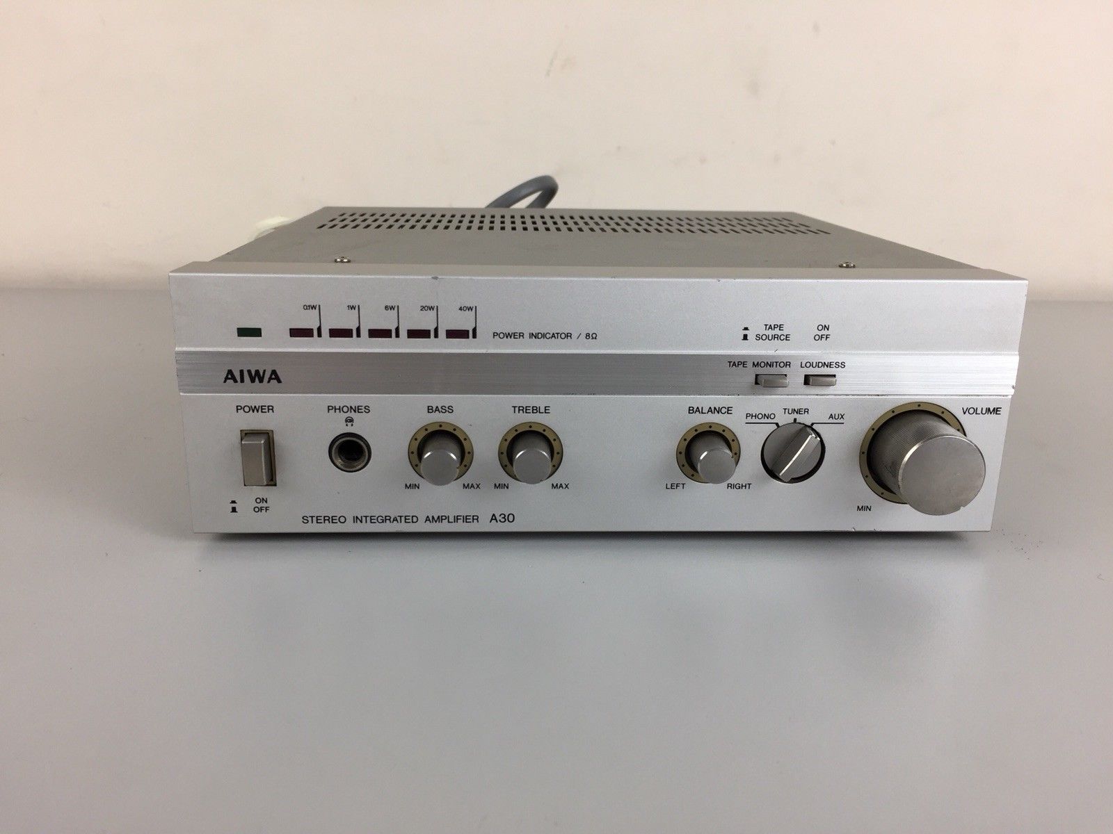 Aiwa 30 Series Amplifier.jpg