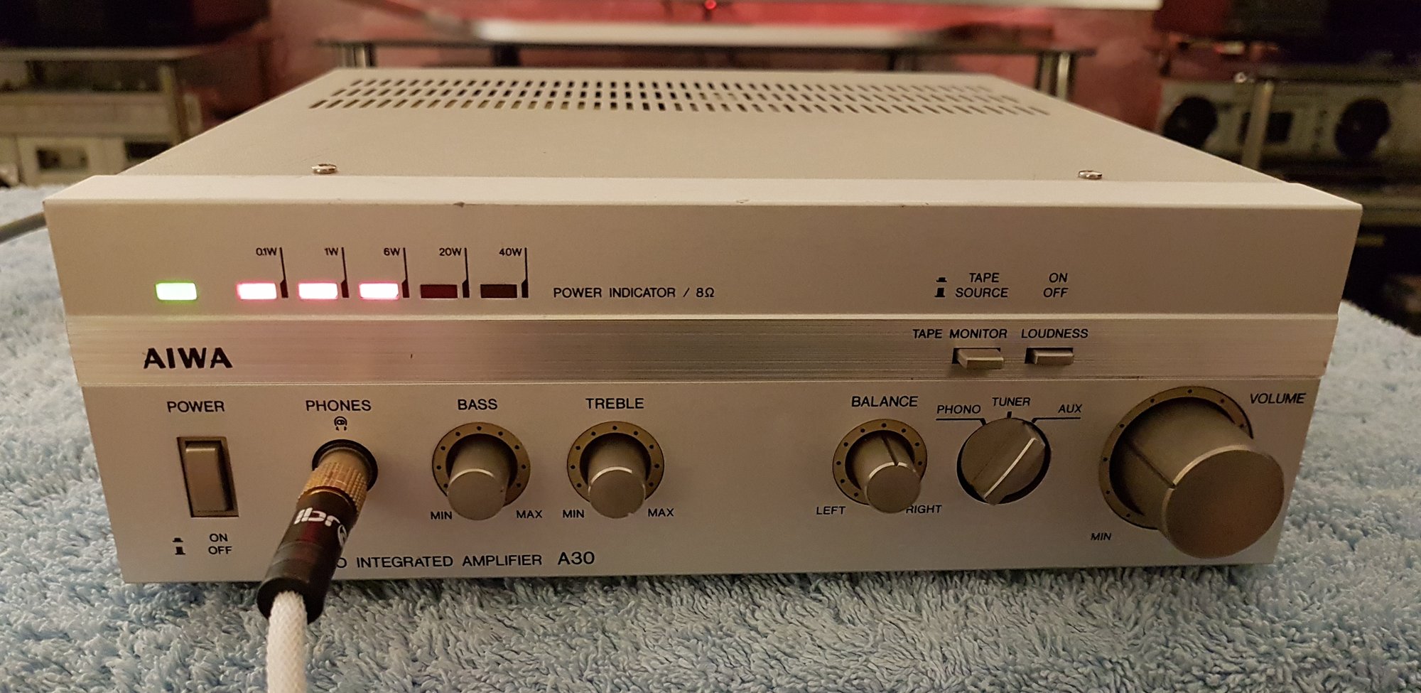 Aiwa A30 Mini Compo Stereo Amplifier 28 October 2018 (2).jpg