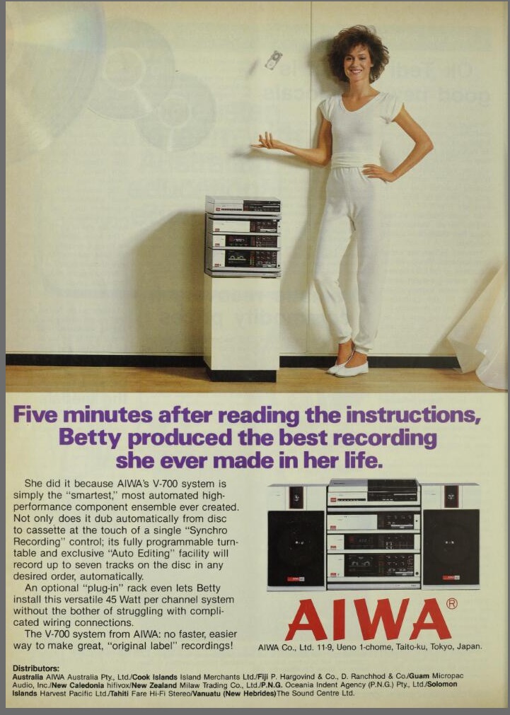 Aiwa V-700 1983.jpg