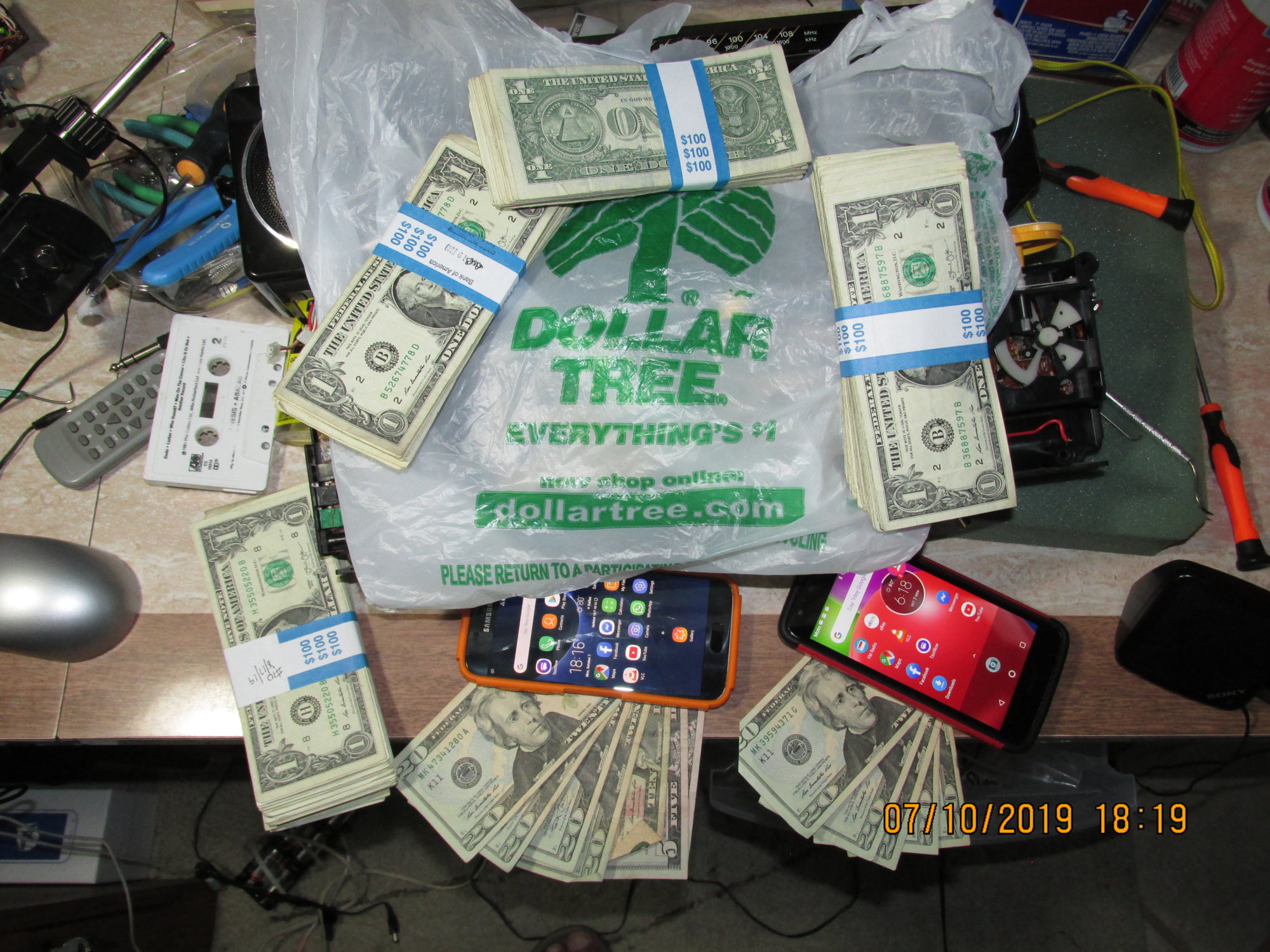 IMG_3414 Dollar Tree $600.00 cash.JPG