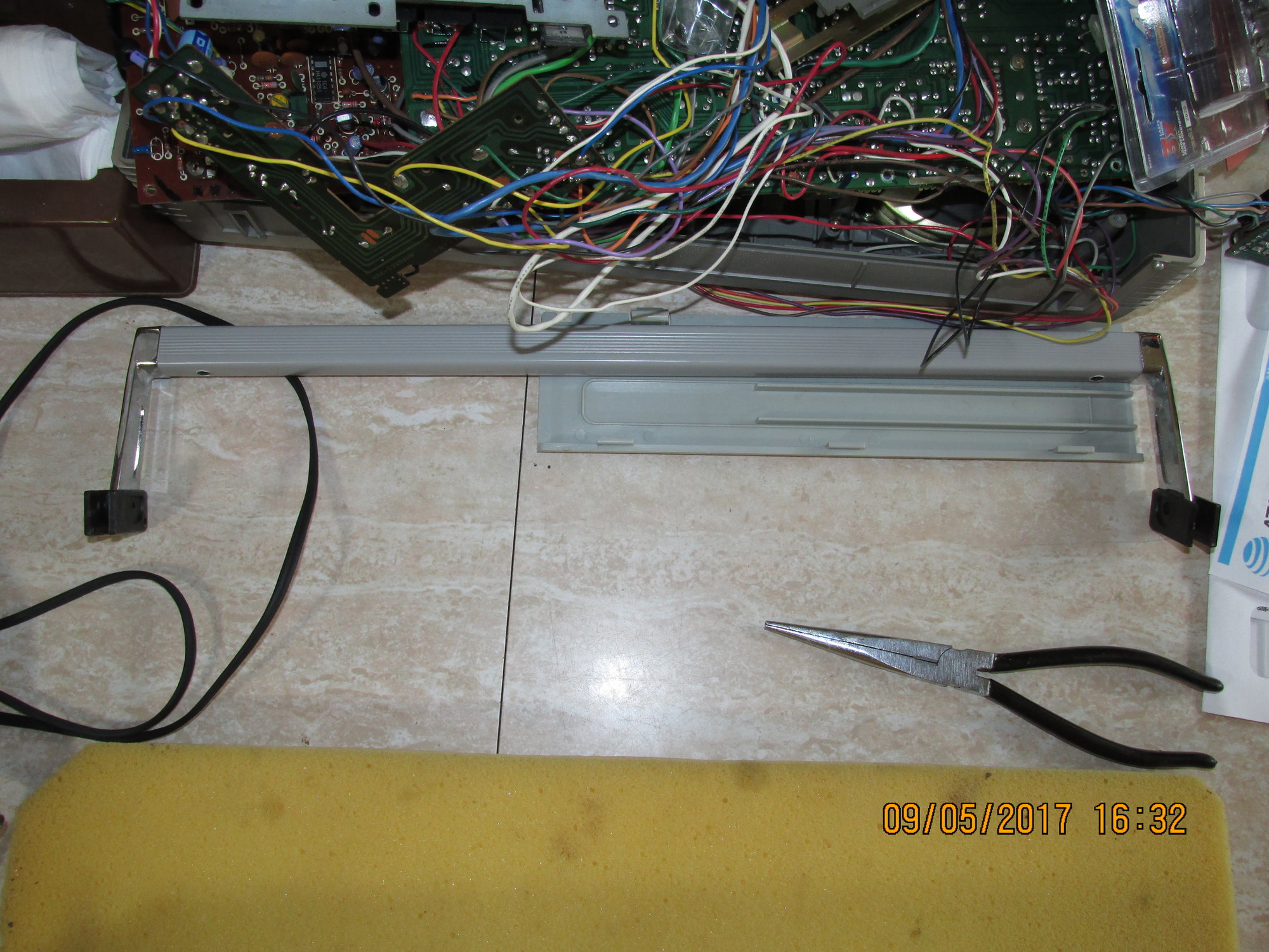 IMG_7343 Lasonic TRC-918 handle.JPG