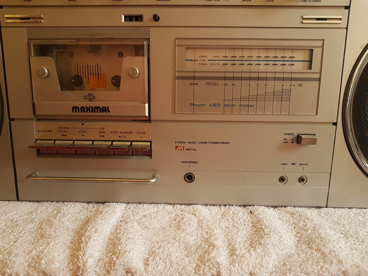 Maximal 3040 Stereo Radio Cassette Recorder - February 2017 (10).jpg