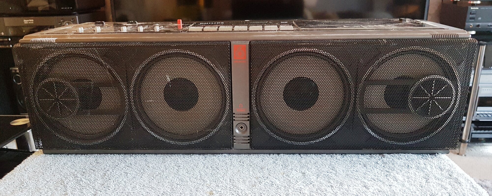 Philips D-8349 Cubooster Stereo Radio Recorder Before Restore - 3 March 2020 (14).jpg