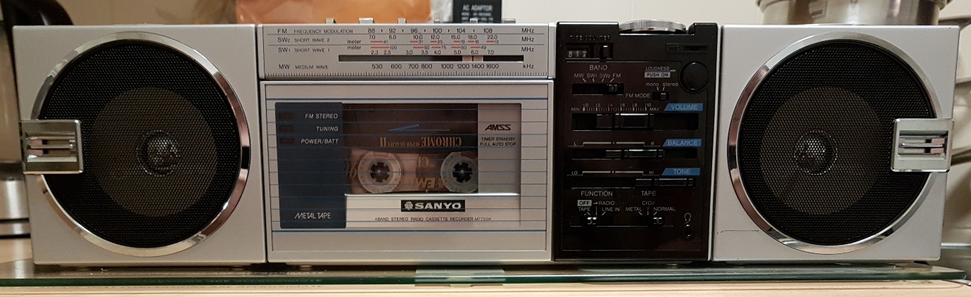 Sanyo M7755K Radio Recorder - February 2017 (8).jpg