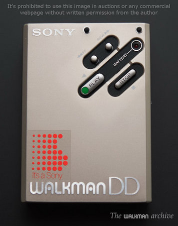 SONY Walkman WM-DD Silver 02.jpg