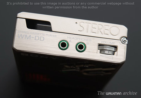 SONY Walkman WM-DD Silver 03.jpg