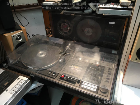 Thrift store 02.JPG