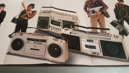 PIONEER BOOMBOX BROCHURE PAMPHLET ADVERTISING 103.jpg