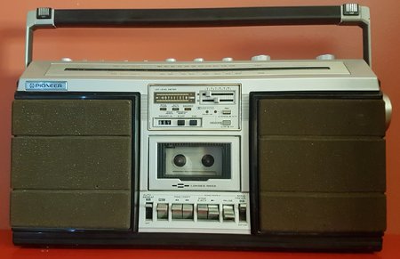 PIONEER SK-71 BOOMBOX 4.jpg