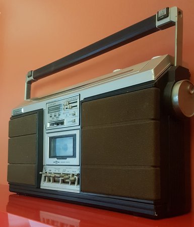 PIONEER SK-71 BOOMBOX 3.jpg