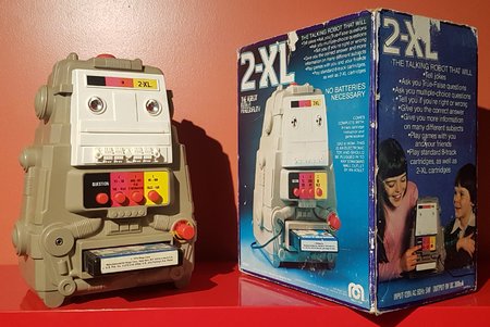 Mego 2-XL & Box 2.jpg