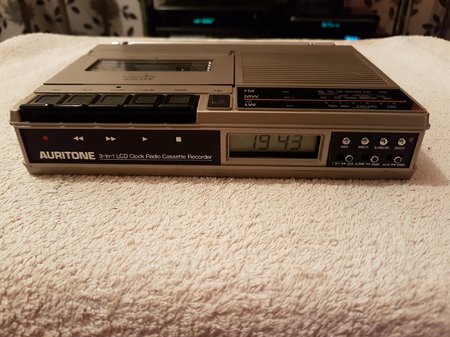 Auritone 30D7 Clock Radio Cassette Recorder - November 2016 (3).jpg