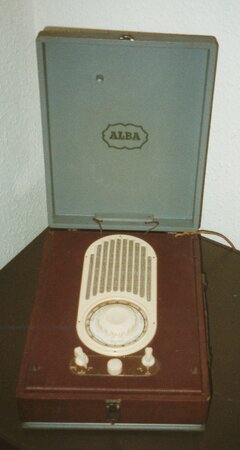 Vintage Radios - Copy.jpg