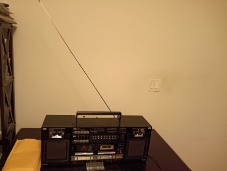 MY SEPTEMBER 6, 2020 SMARTPHONE PHOTO' OF THE SANSUI CP-99W (PLAYING A SYMPHONIC CASSETTE).jpg