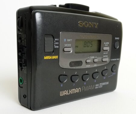 walkmans-FX407.jpg