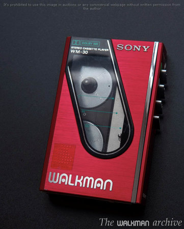 SONY Walkman WM-30 Red 01.jpg