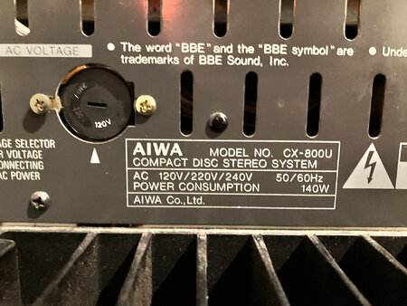 aiwa_back02.jpg