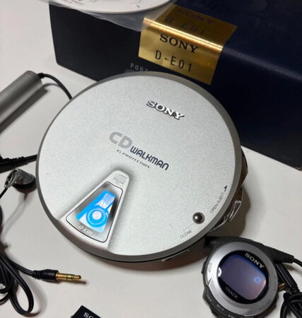 Sony_D-E01.jpg
