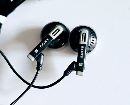MDR-E454.jpg