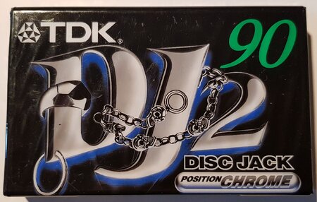DJ-2 97 EU (1).jpg