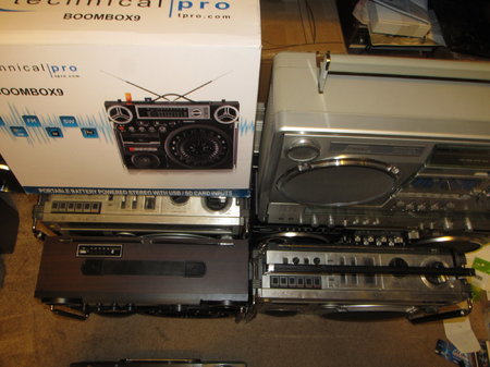 IMG_1944 TechnicalPro Boombox9 Victor RC-550.JPG