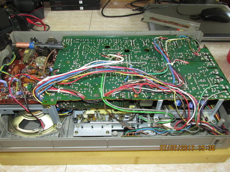 IMG_6751 Pioneer SK-31 9VDC inside wire detail from bottom.JPG