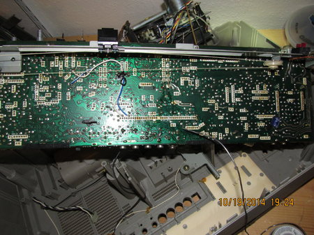 IMG_2914 Panasonic RX-5250 inside mainboard solder re flowed near rca inputs.JPG